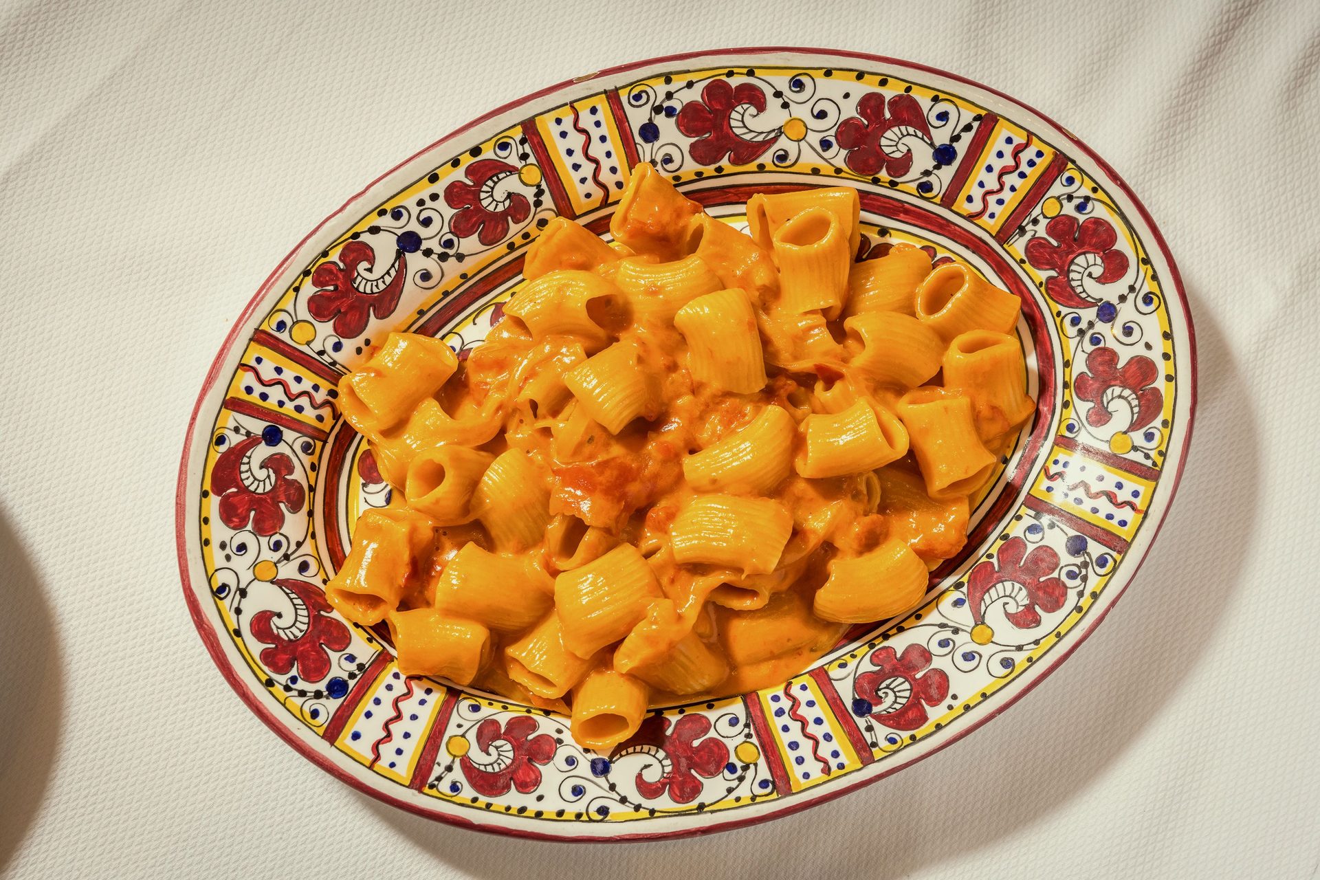 Como Reservar Restaurantes em Nova York em 2026: Guia Completo Resy, OpenTable e Dicas para Brasileiros