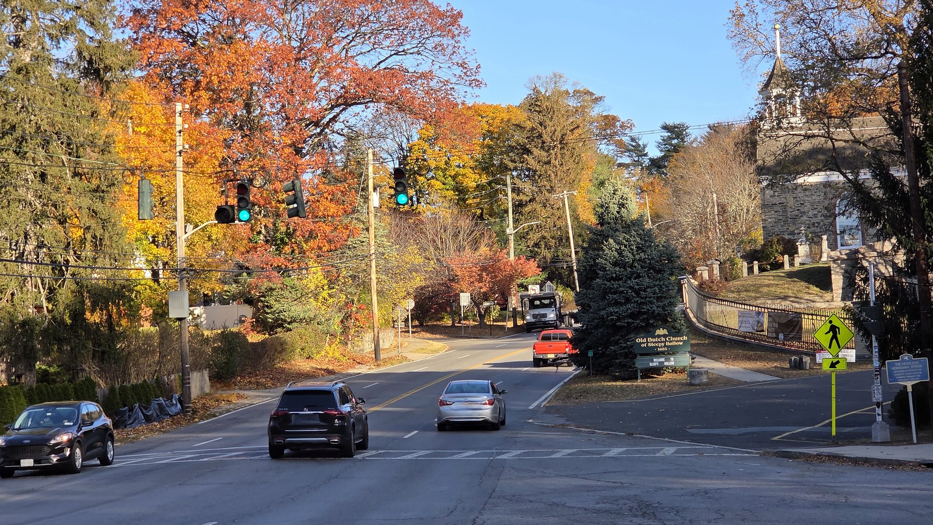Paisagem de outono com árvores coloridas em Sleepy Hollow